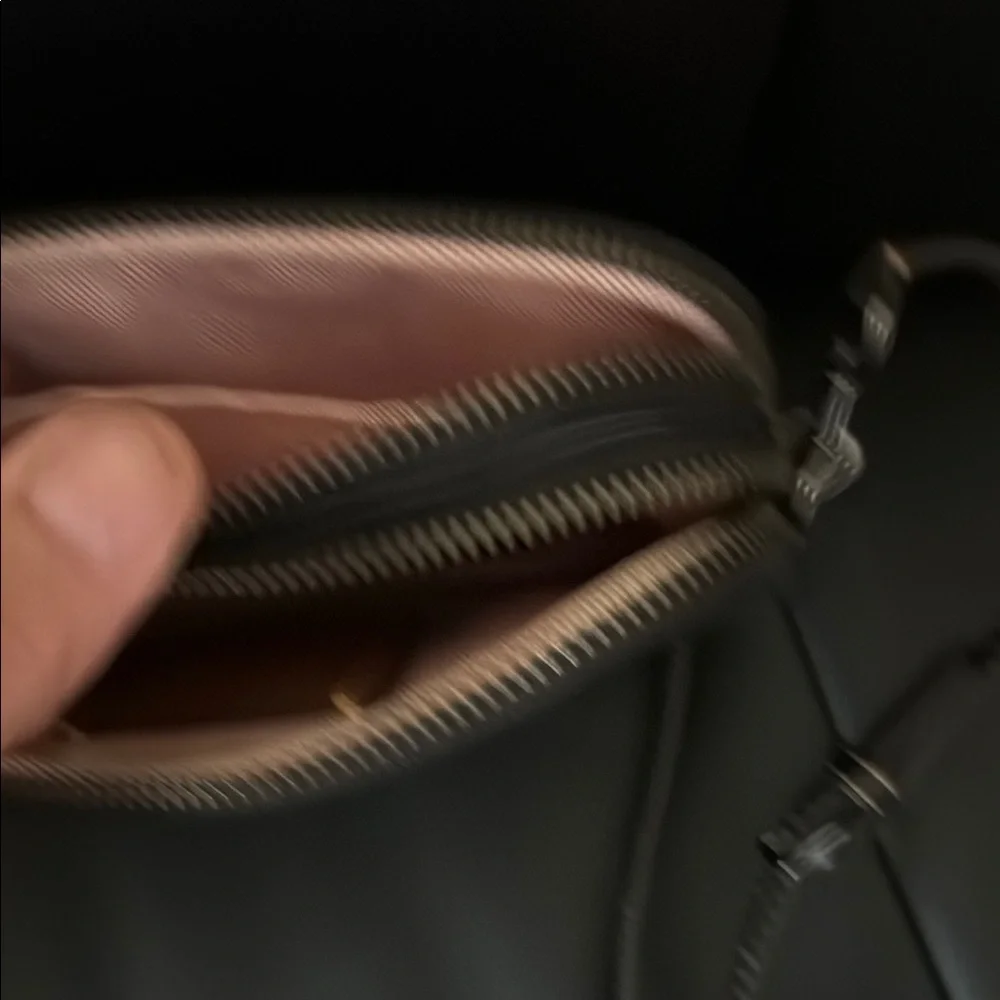 Coach Black Belt Bag Compact Design - Picture 4 of 4